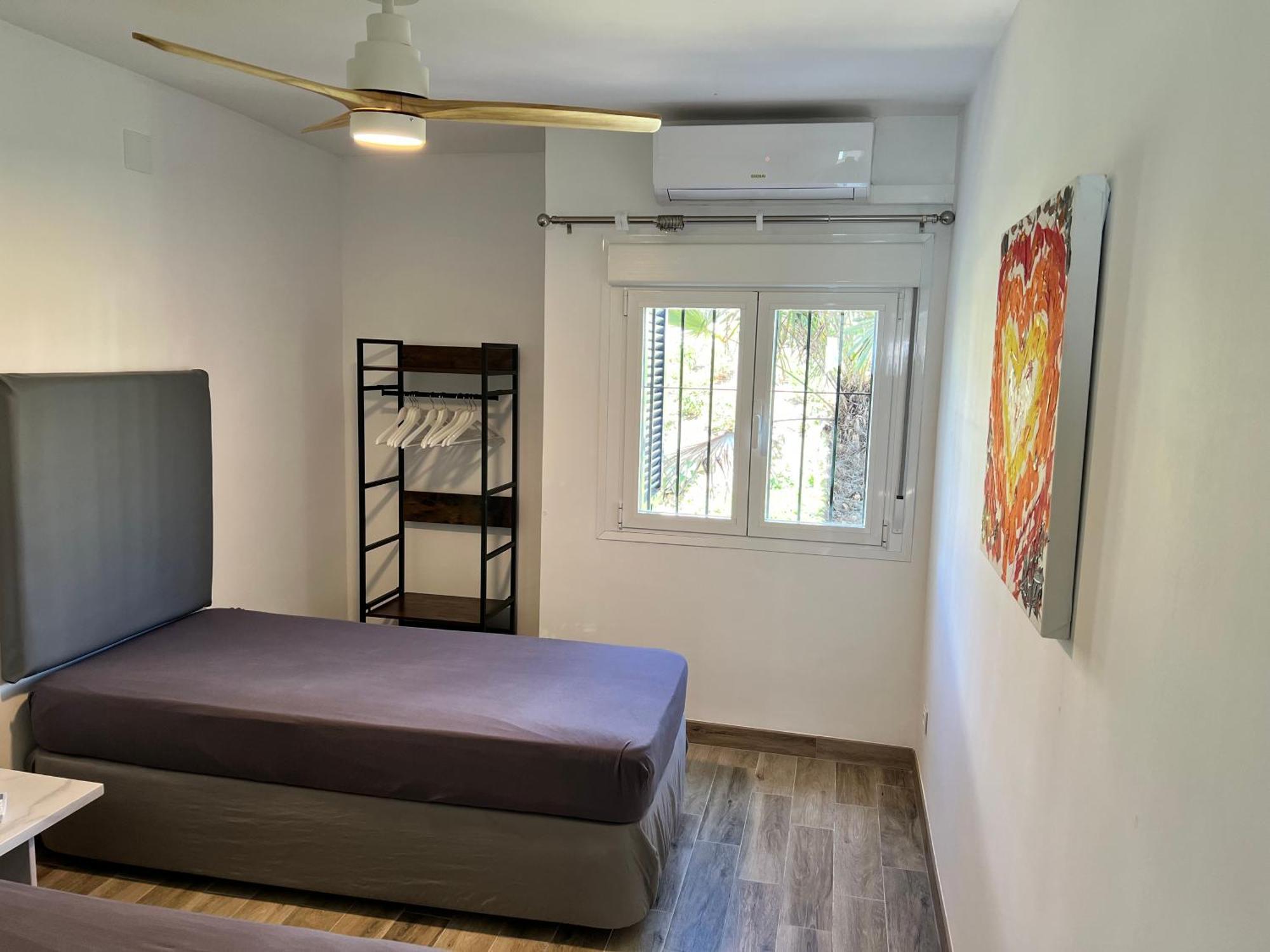 Newly Renovated 2 Bedroom Beachfront House Ситио-де-Калаонда Экстерьер фото